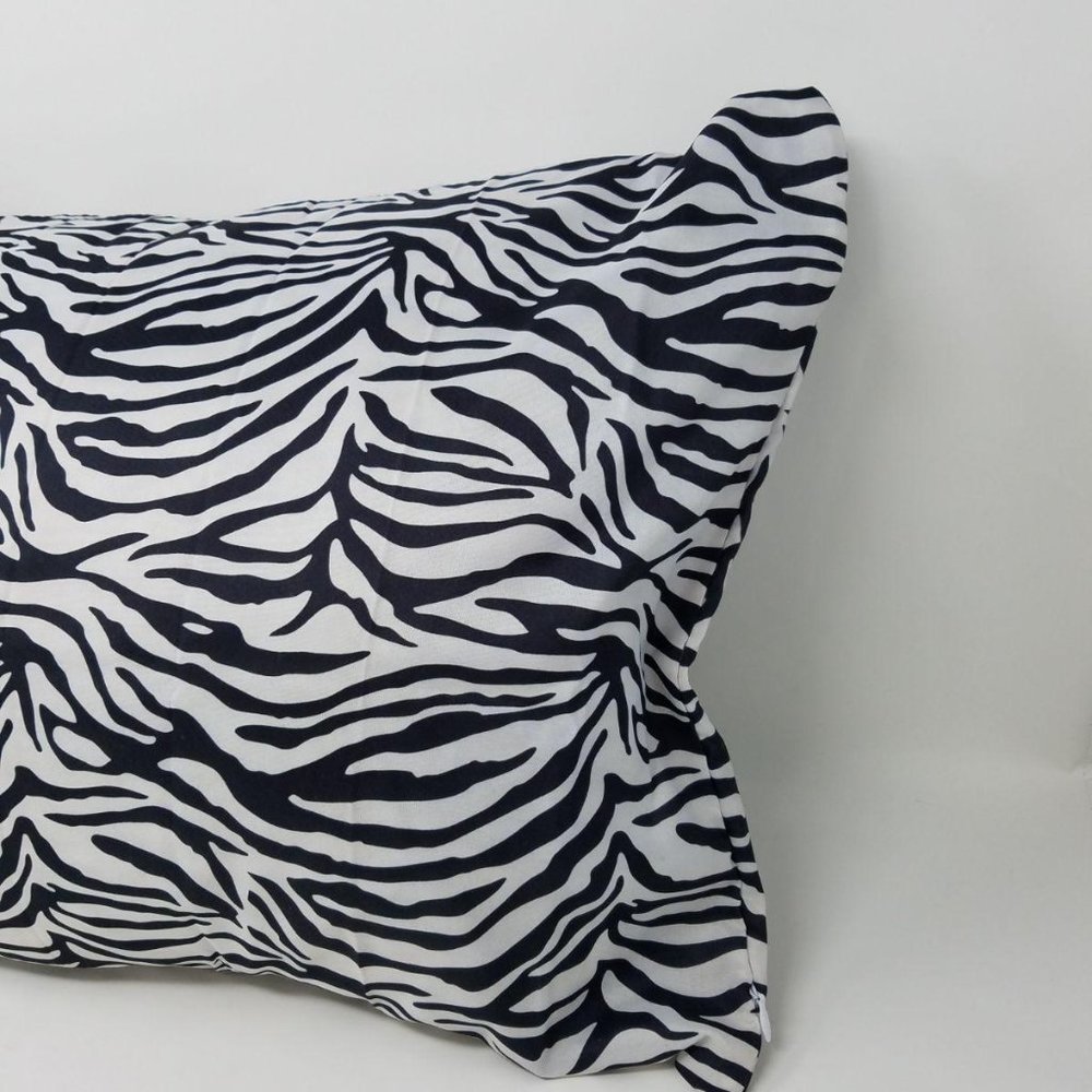 Travel Pillow Cover – Black and White Zebra Case